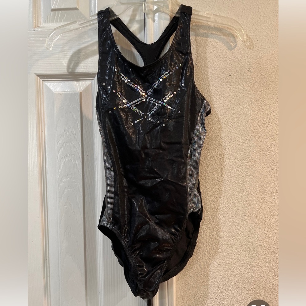 Womens GK Leo size adult medium tank style